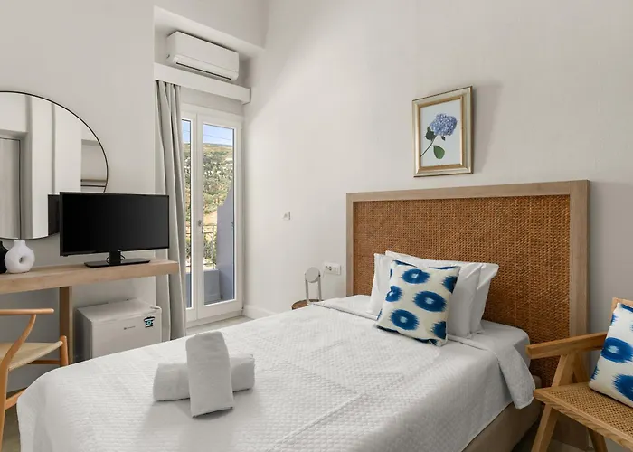 Paradise Art Hotel