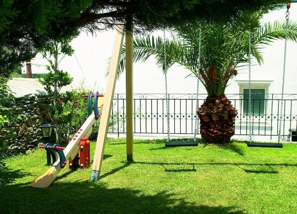 Paradise Art Hotel Andros Town