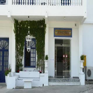 Paradise Art Hotel